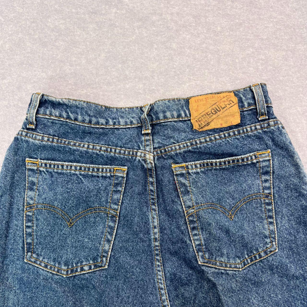 Vintage Levi's Regular Fit Mom Jeans Blue Made in Australia 1993 W30" L32"