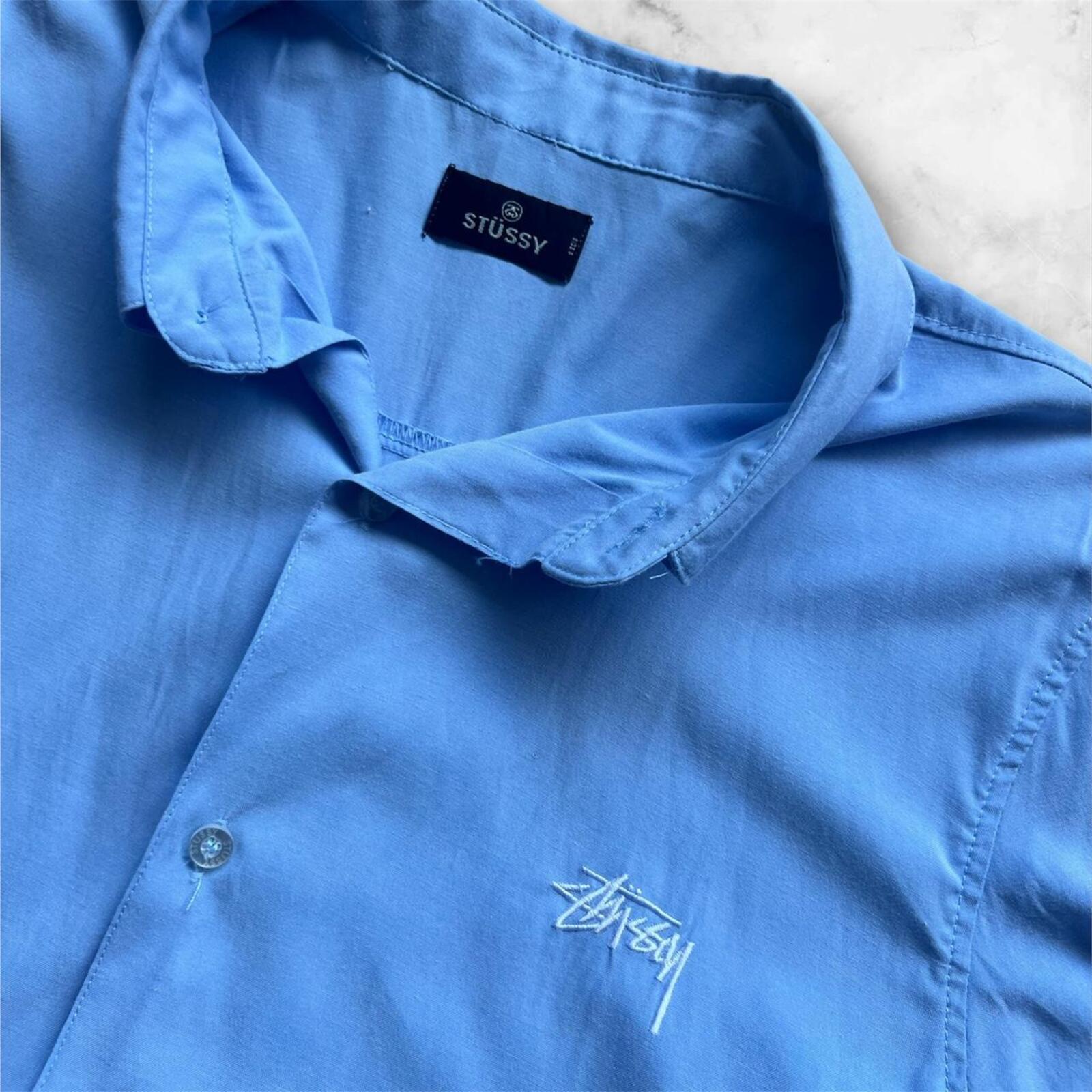 Vintage Stussy Australia Men’s Light Blue Button Up Shirt Y2K Streetwear Small