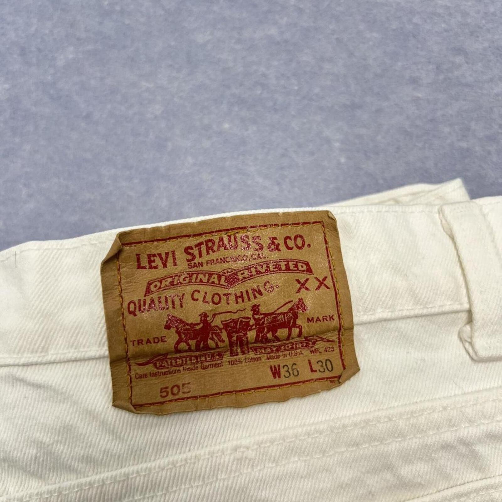 Vintage 1980’s Levi’s 505 Men’s White Straight Leg Jeans W36 L30 Made in USA
