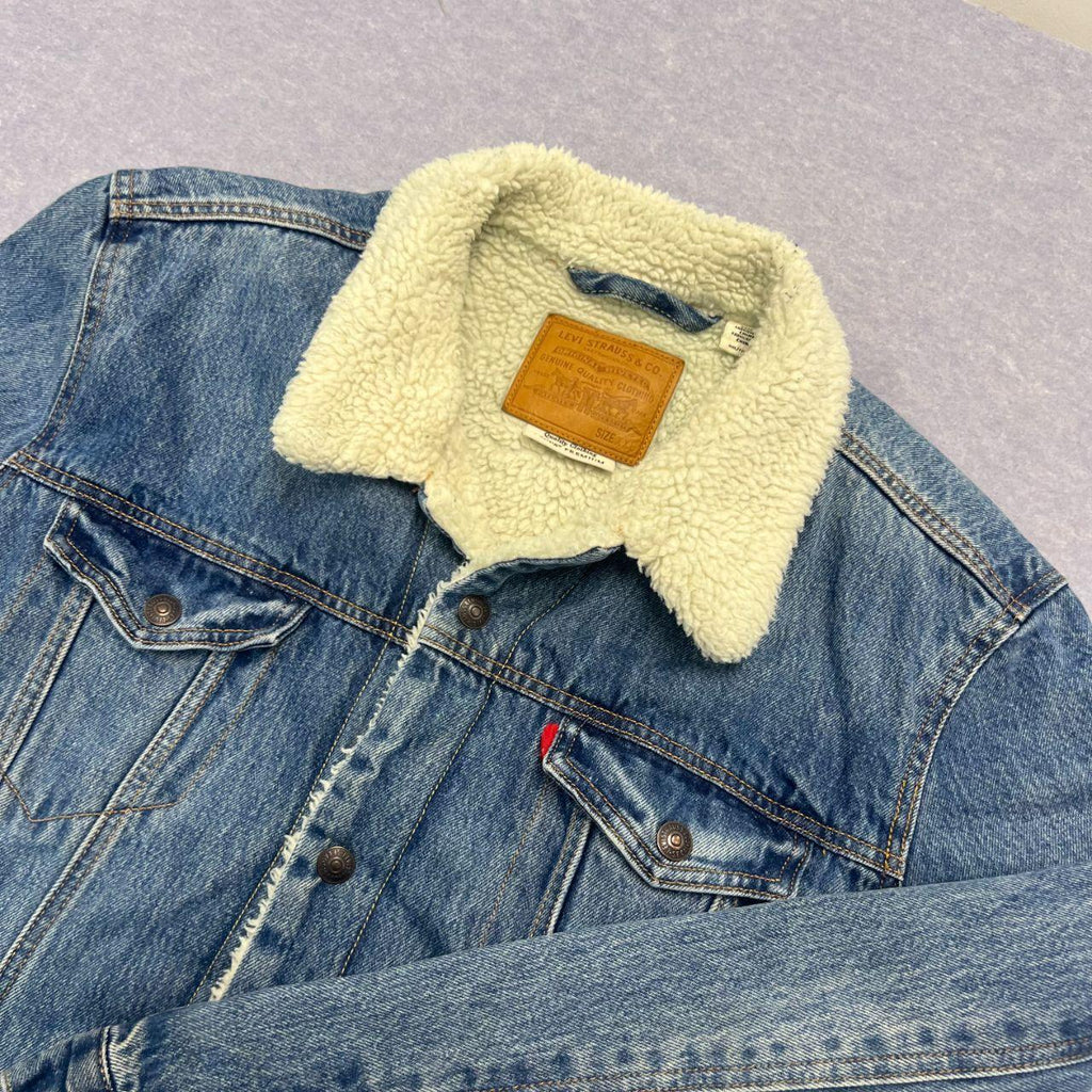 Vintage Levi's Sherpa Heavyweight Blue Washed Denim Trucker Jacket Men's XXL