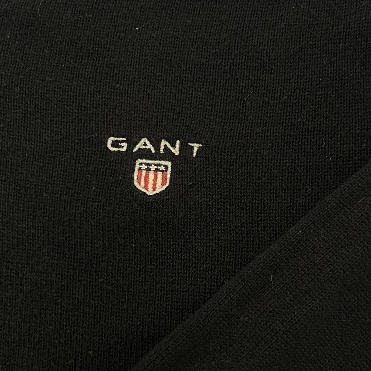 Vintage GANT Men’s Black V-Neck Knit Sweater Old Money Preppy Medium