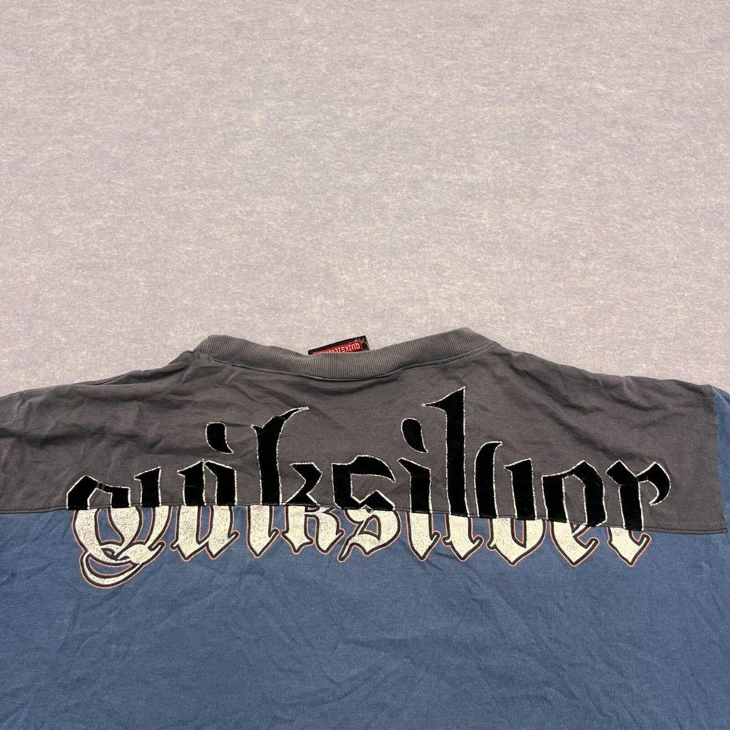 Vintage Quiksilver Surf Men's Blue & Grey Felt Spell-Out Graphic Tee Y2K XL