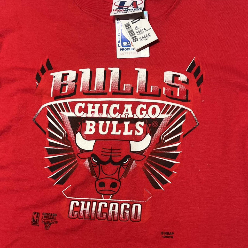 Vintage 90’s Chicago Bulls Logo Athletic Red Graphic Print T-Shirt XL BRAND NEW