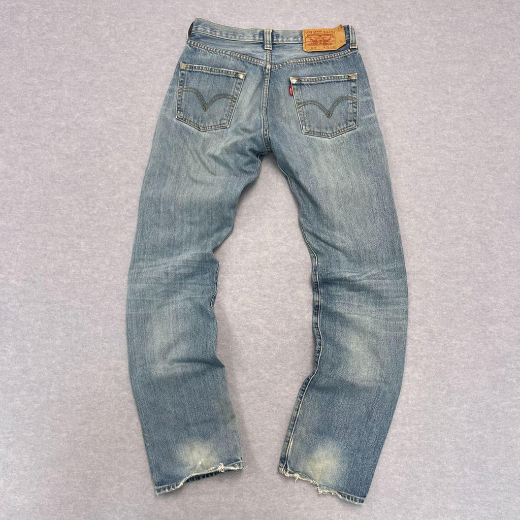 Vintage Levi’s 501 Y2K Light Wash Denim Jeans Button Fly W29 L32 Made In 2000