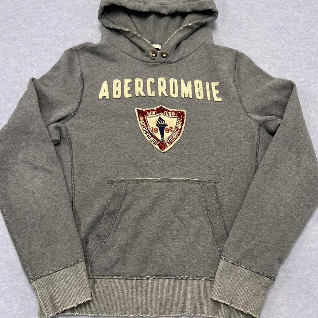 Vintage Abercrombie & Fitch New York Men’s Grey Spell Out Crest Distressed Preppy Hoodie XL