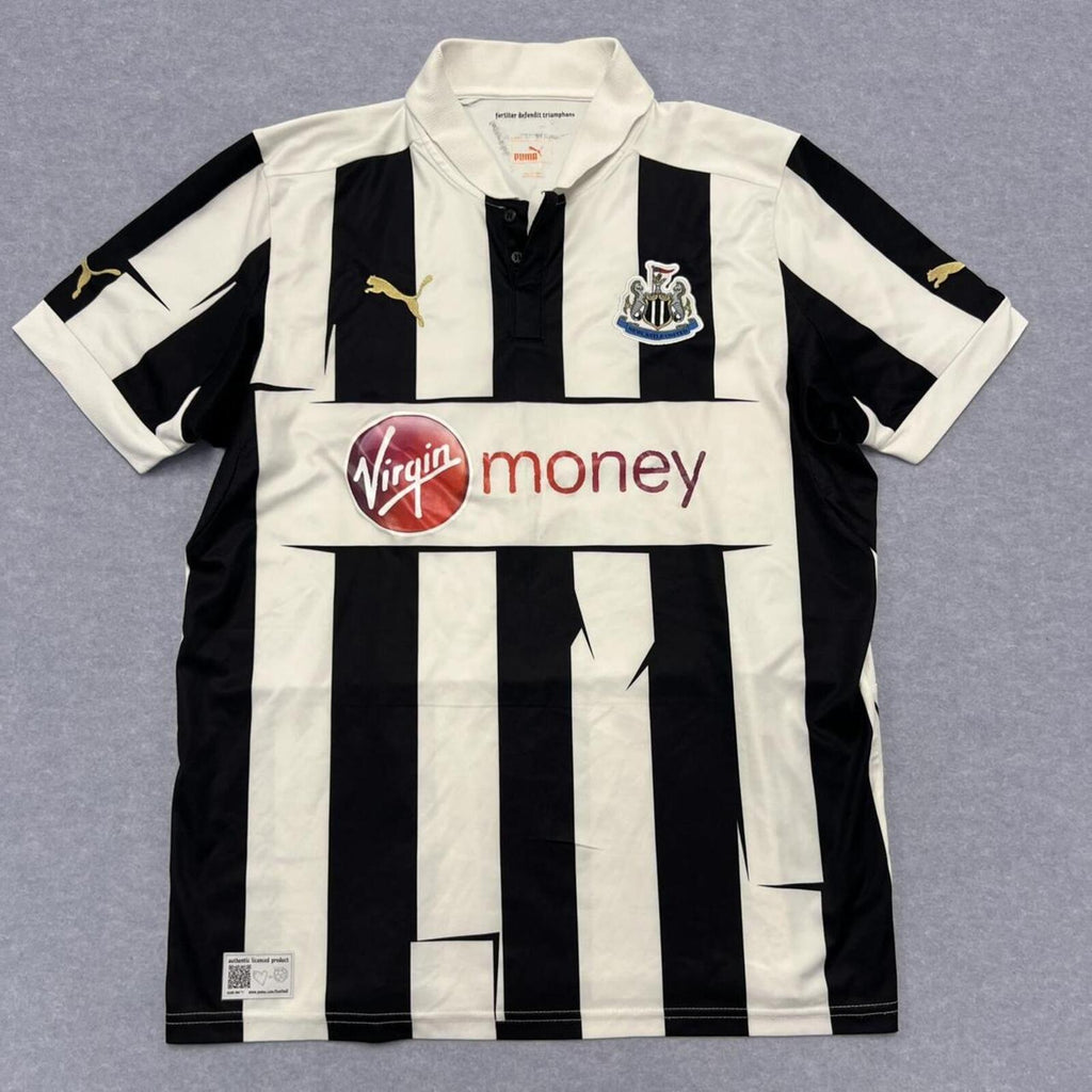 2012/13 Puma Newcastle United Men's Black White Stripe Home Jersey #9 NVL Large