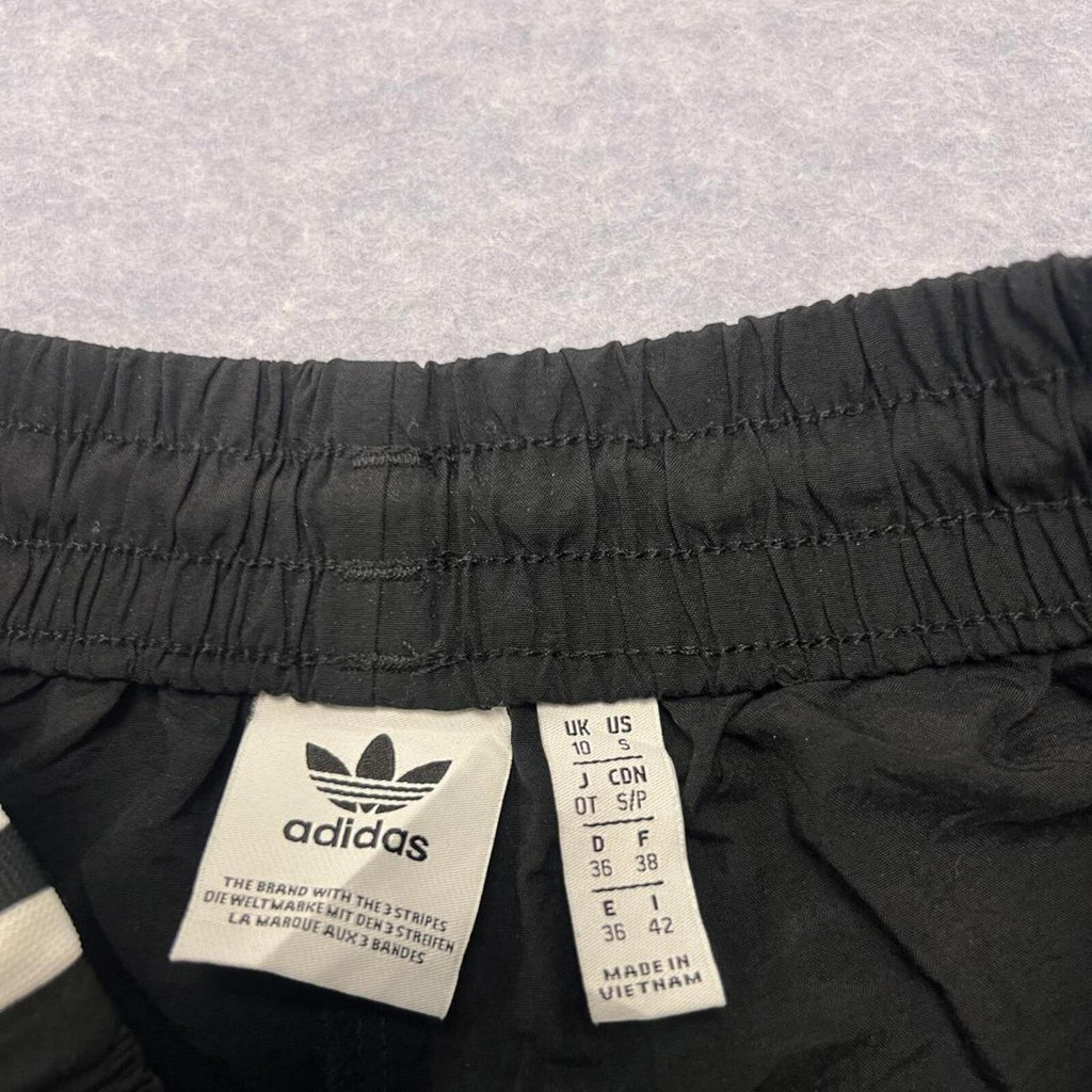 Vintage Adidas Originals Men's Black & White Striped Trefoil Logo Skater Y2K Track Pants Small