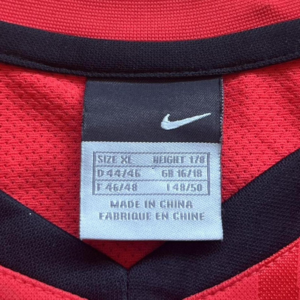 Vintage 00’s  Nike Men’s Red & Black Sports Training Top / Jersey Y2K (Fits Medium / Large)