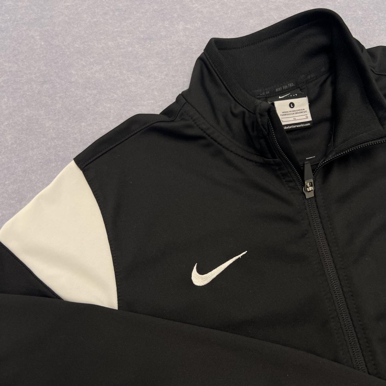 Vintage Nike Women’s Black & White Full Zip Track Jacket Y2K Dri-Fit Large