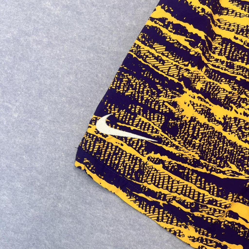 Nike LSU Tigers NCAA Yellow & Purple AOP Camouflage Sports Shorts Men’s Medium