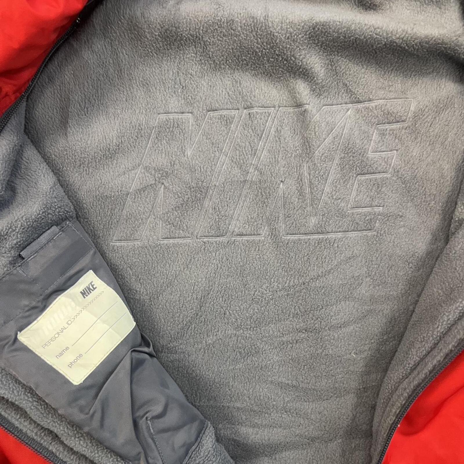 Vintage 2001 Nike Men's Red Fleece Lined Hooded Heavyweight Puffer Jacket Y2K XL