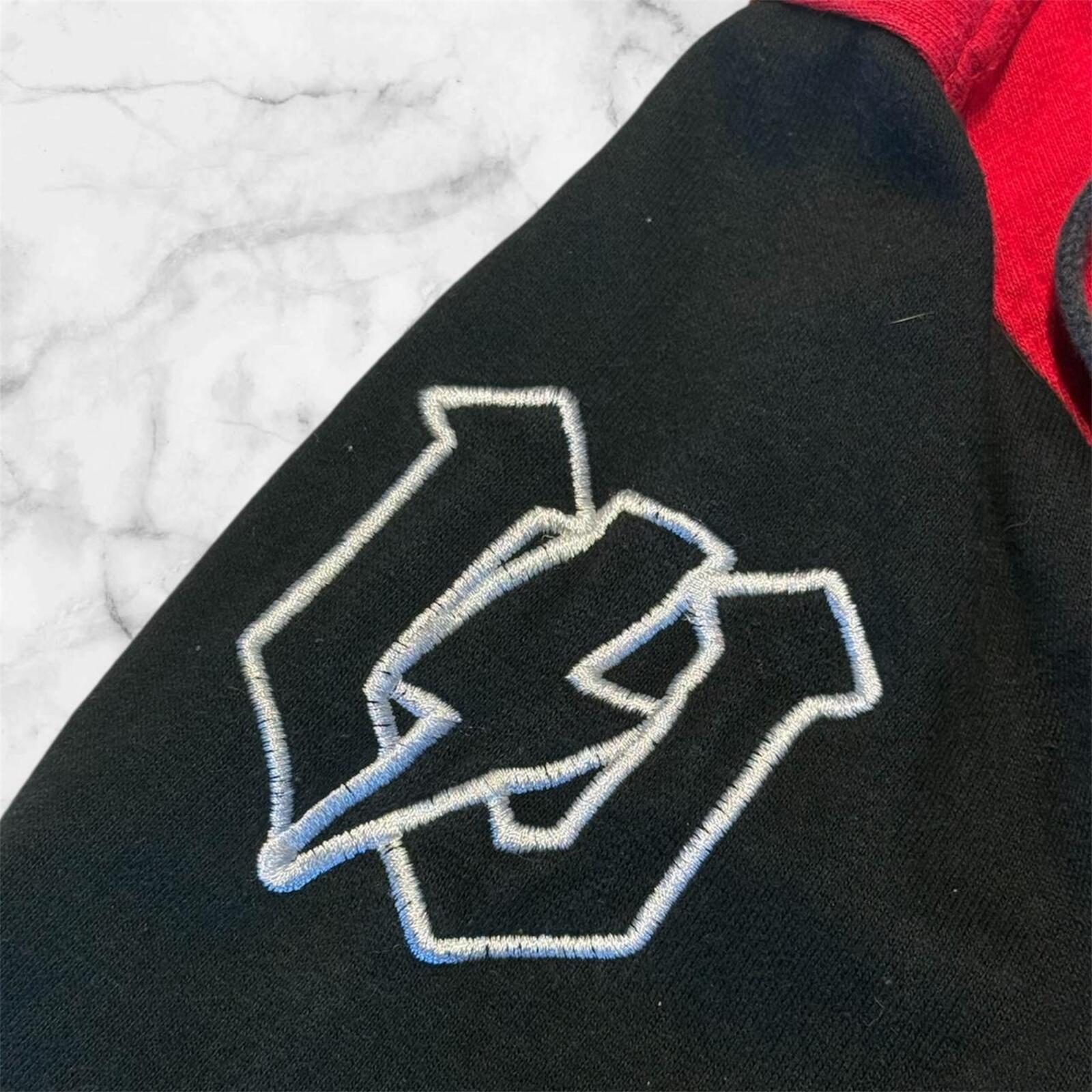 Vintage World Industries Skateboarding Red & Black Spell Out Embroidered Skull Hoodie Youth Boys Size 9