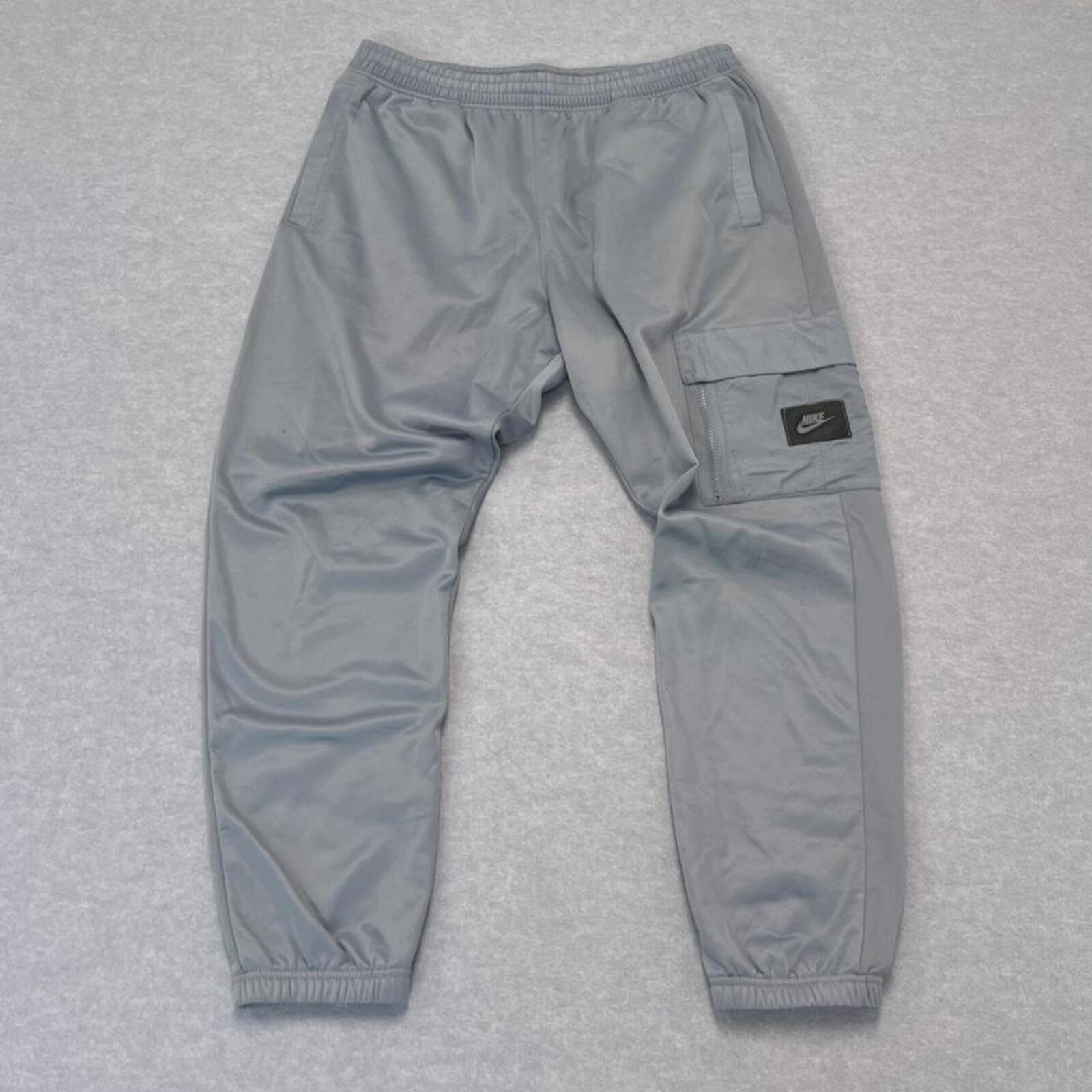 Nike Streetwear Men’s Grey Utility Fleece Cargo Sweatpants Skater Size Large