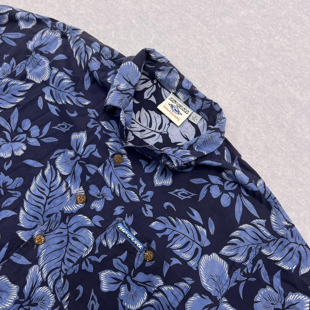 Vintage 90s Rip Curl Mens Navy Blue Tropical Floral Hawaiian Shirt Small Fits Large