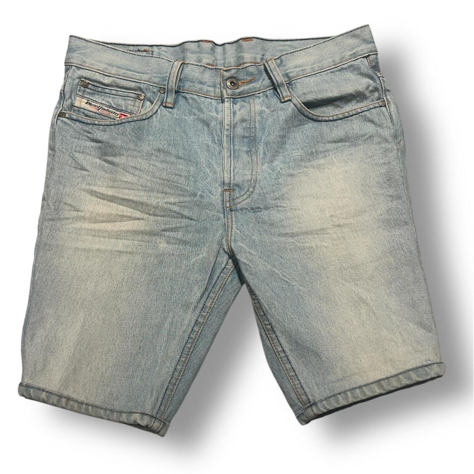 Vintage Diesel Industries Women’s Denim Jorts Jean Shorts Acid & Stone Washed Light Blue Tapered Pants Size 31”