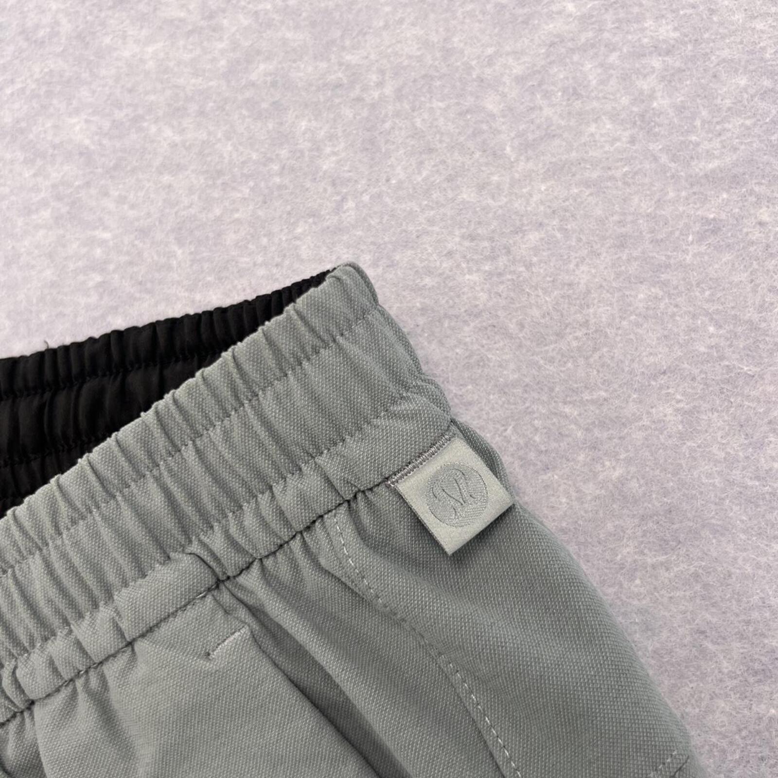 Lululemon Men’s Rover Grey Pace Breaker Linerless 7” Training Shorts Large