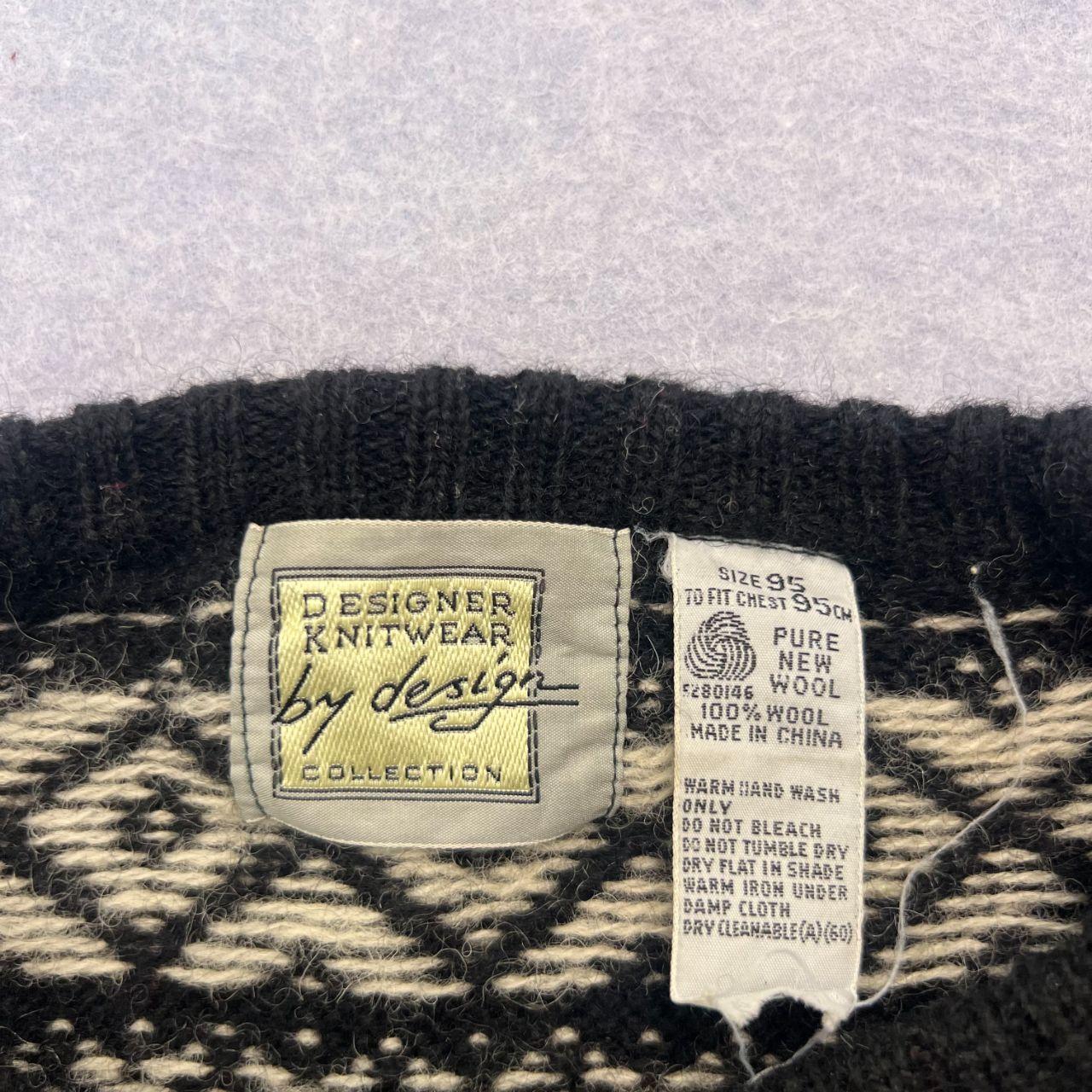 Vintage Designer Knitwear by Design Pure New Wool Sweater White & Black Medium