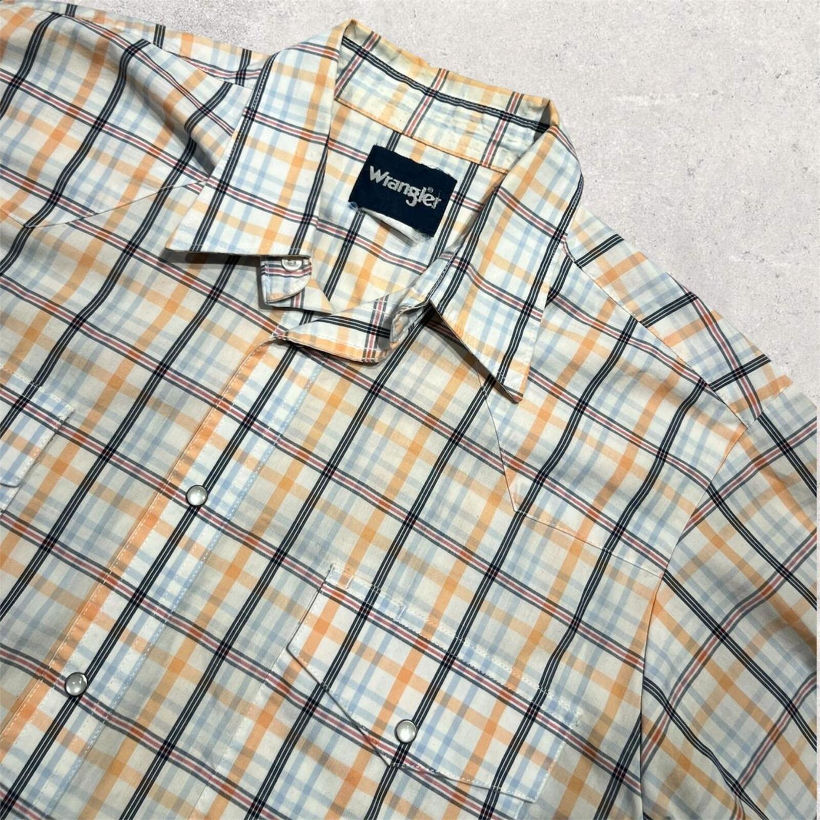 Vintage 90’s Wrangler Men's Orange & White Plaid Western Pearl Snap Dual Pocket Shirt Medium