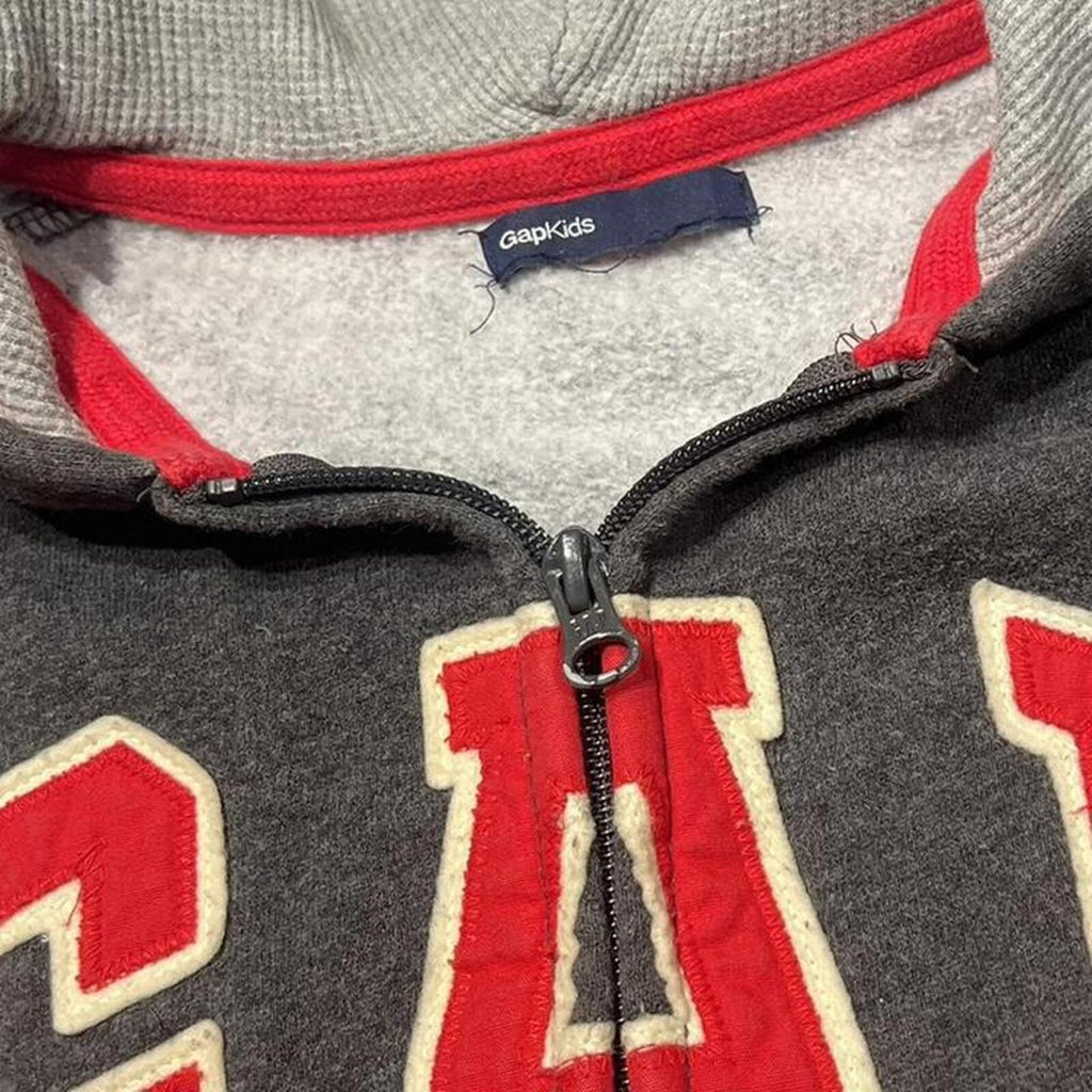 Vintage GAP Kids Youth Grey & Red Spell Out Zip Up Hoodie Children’s Medium