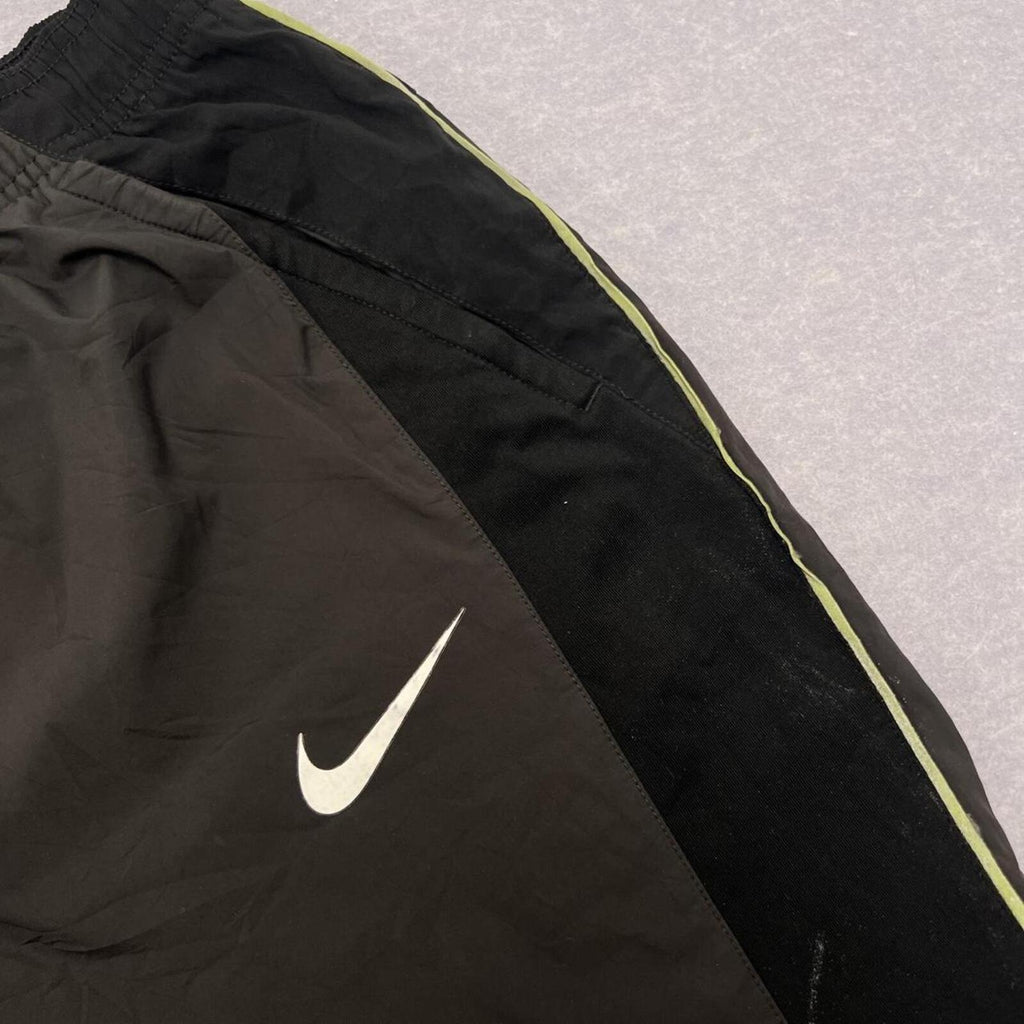 Nike NFTB Football Crossbones Men’s Dark Grey Baggy Track Pants Soccer Large