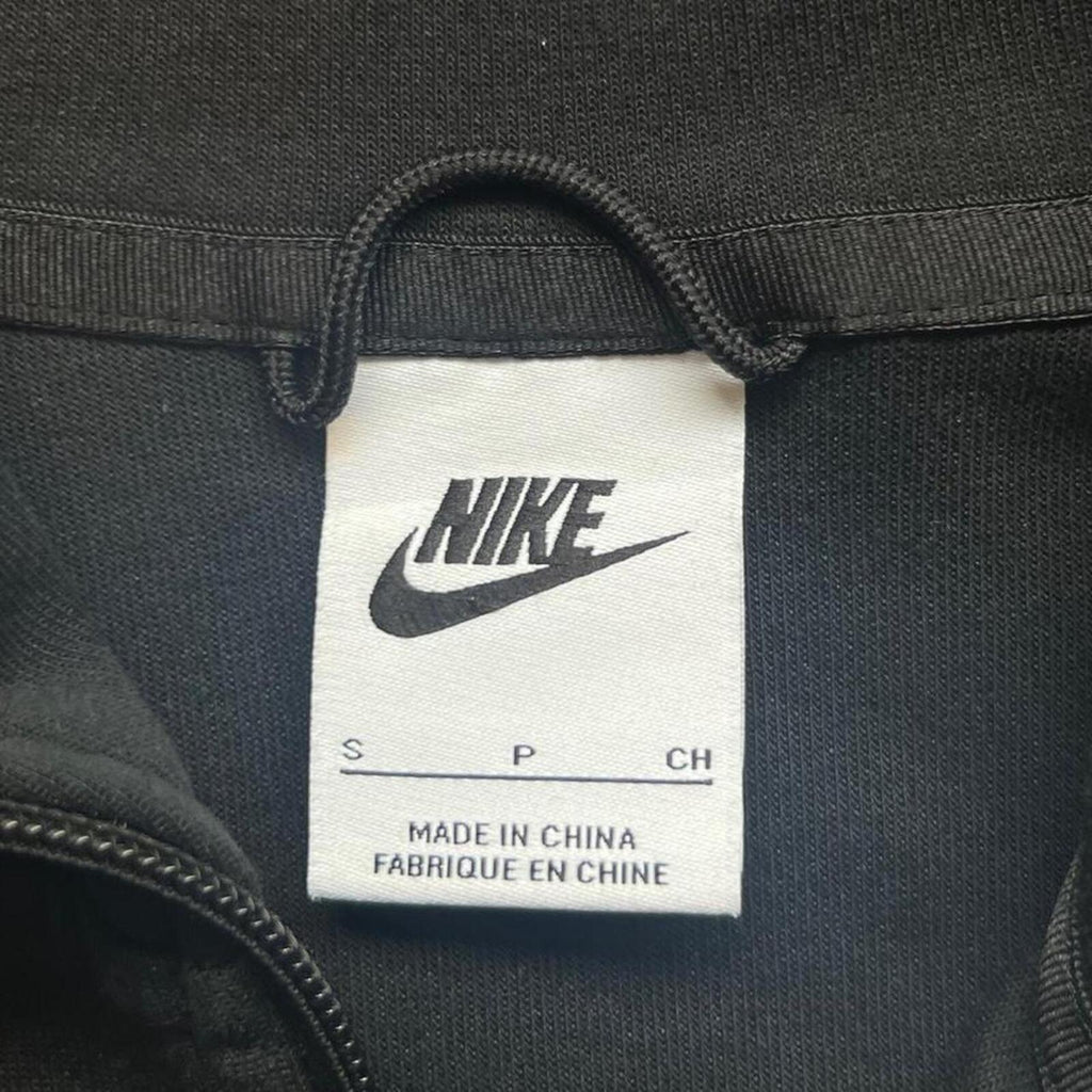 Nike Tech Fleece 2021 Running Highs Melbourne Women’s black full Zip Windrunner Track Jacket / Hoodie Small