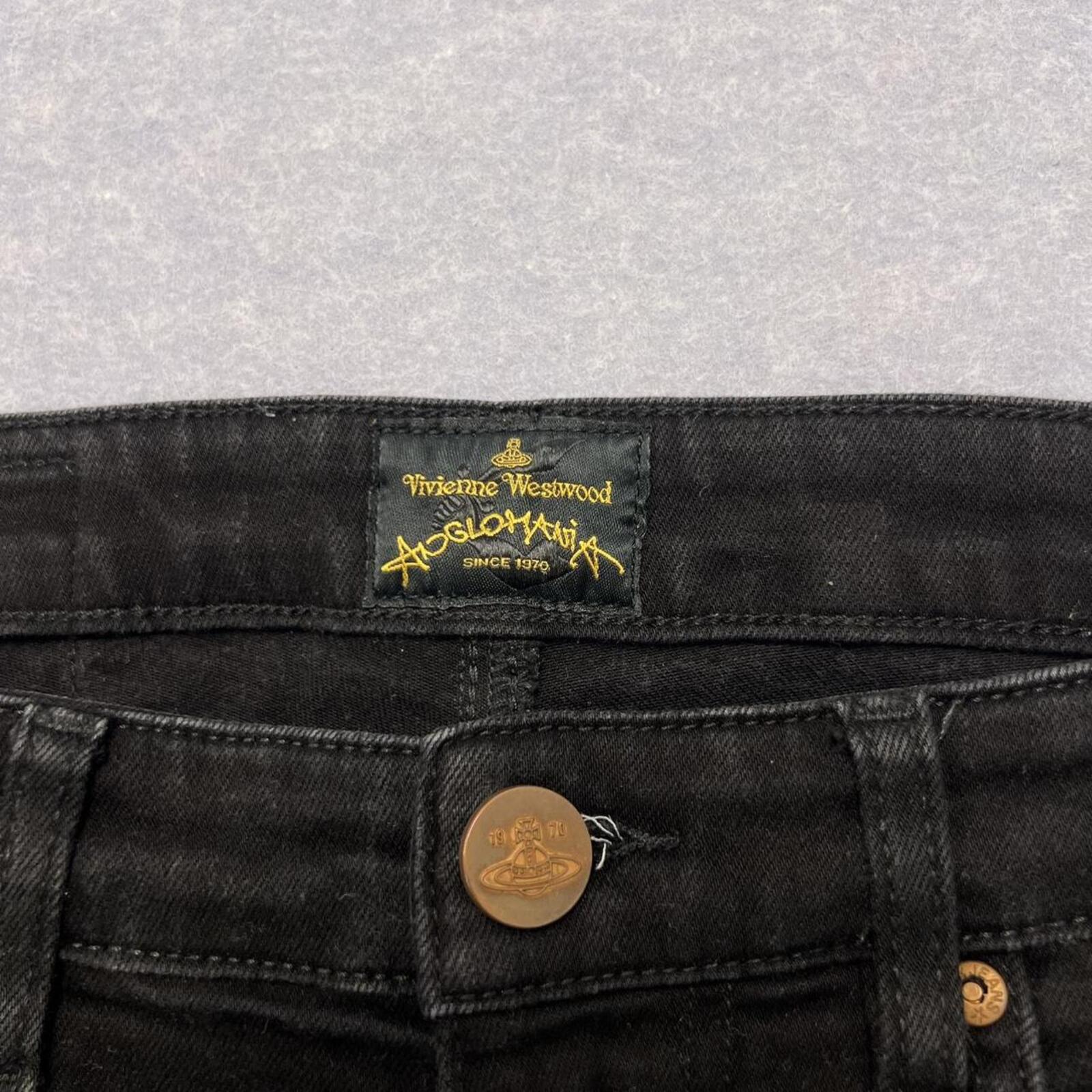 Vivienne Westwood Anglomania Men’s Black Embroidered Designer Slim Jeans Man W30