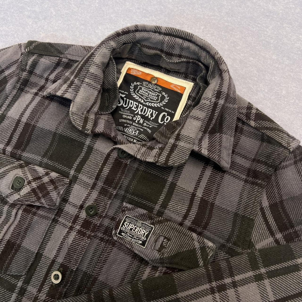 Vintage Superdry Grey & Black Heavyweight Plaid Flannel Shirt Men’s Small
