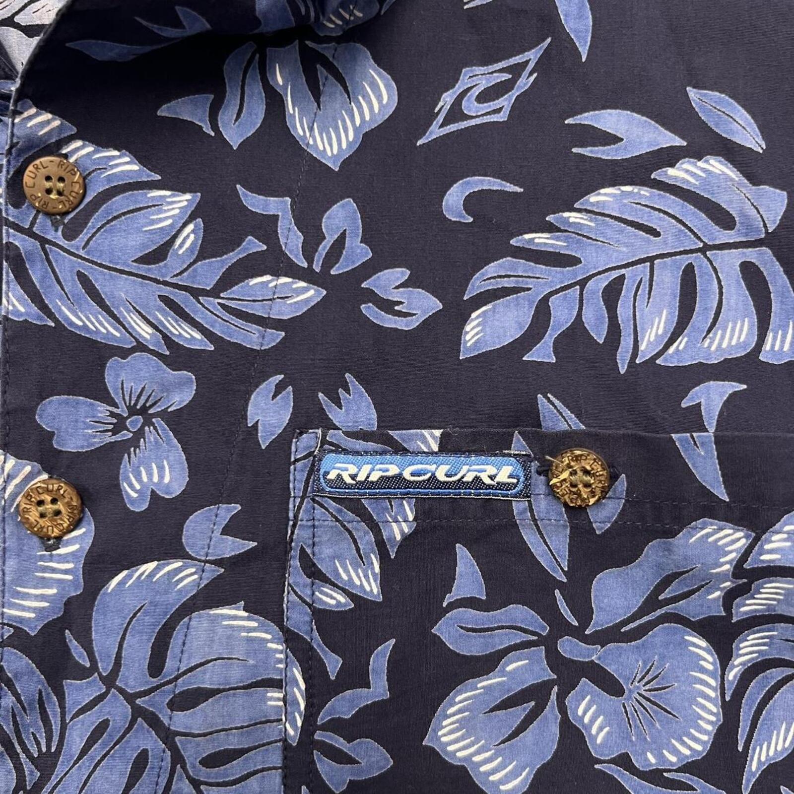 Vintage 90s Rip Curl Mens Navy Blue Tropical Floral Hawaiian Shirt Small Fits Large