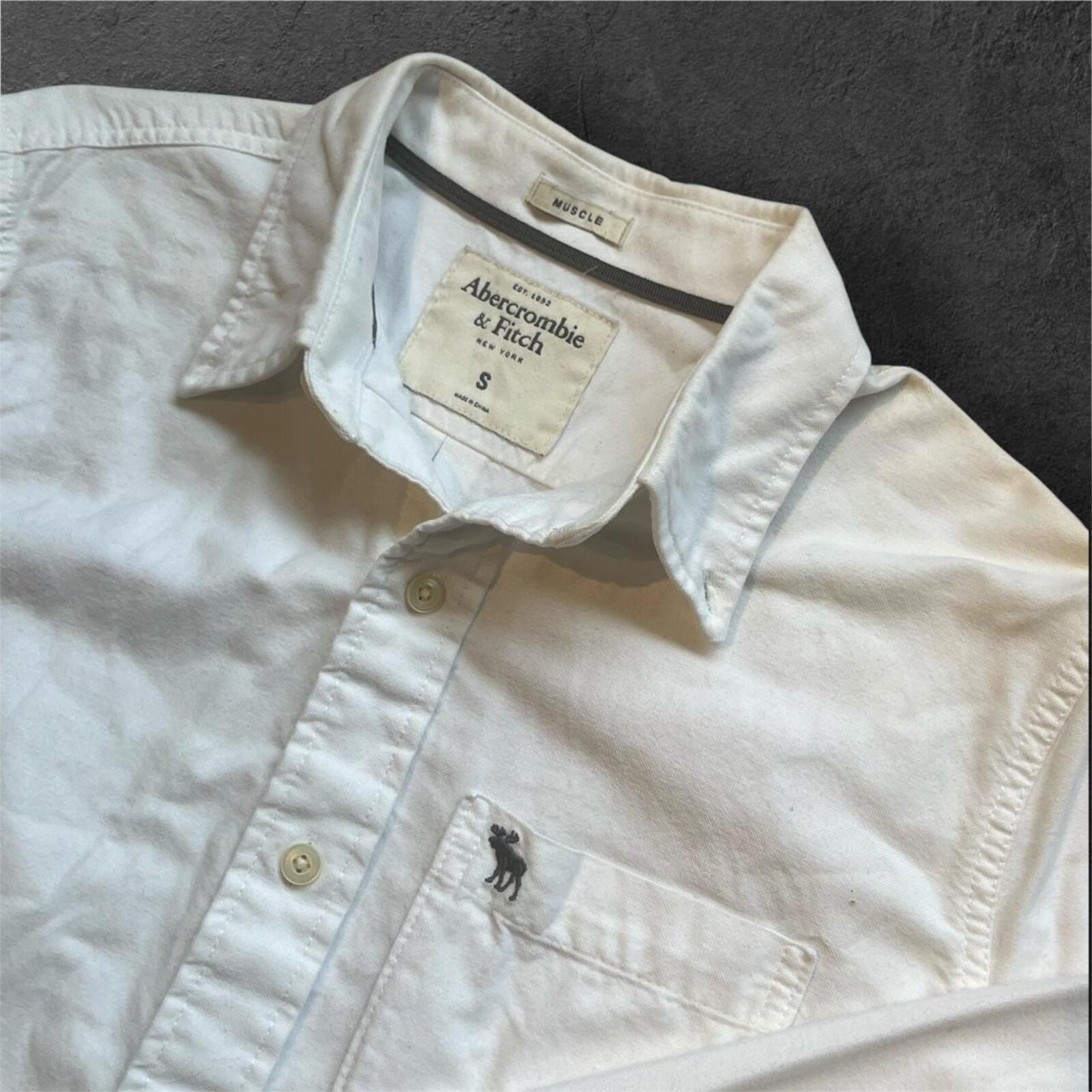 Vintage Abercrombie & Fitch Men’s White Button Up Longsleeve Muscle Dress Shirt Preppy Y2K Small