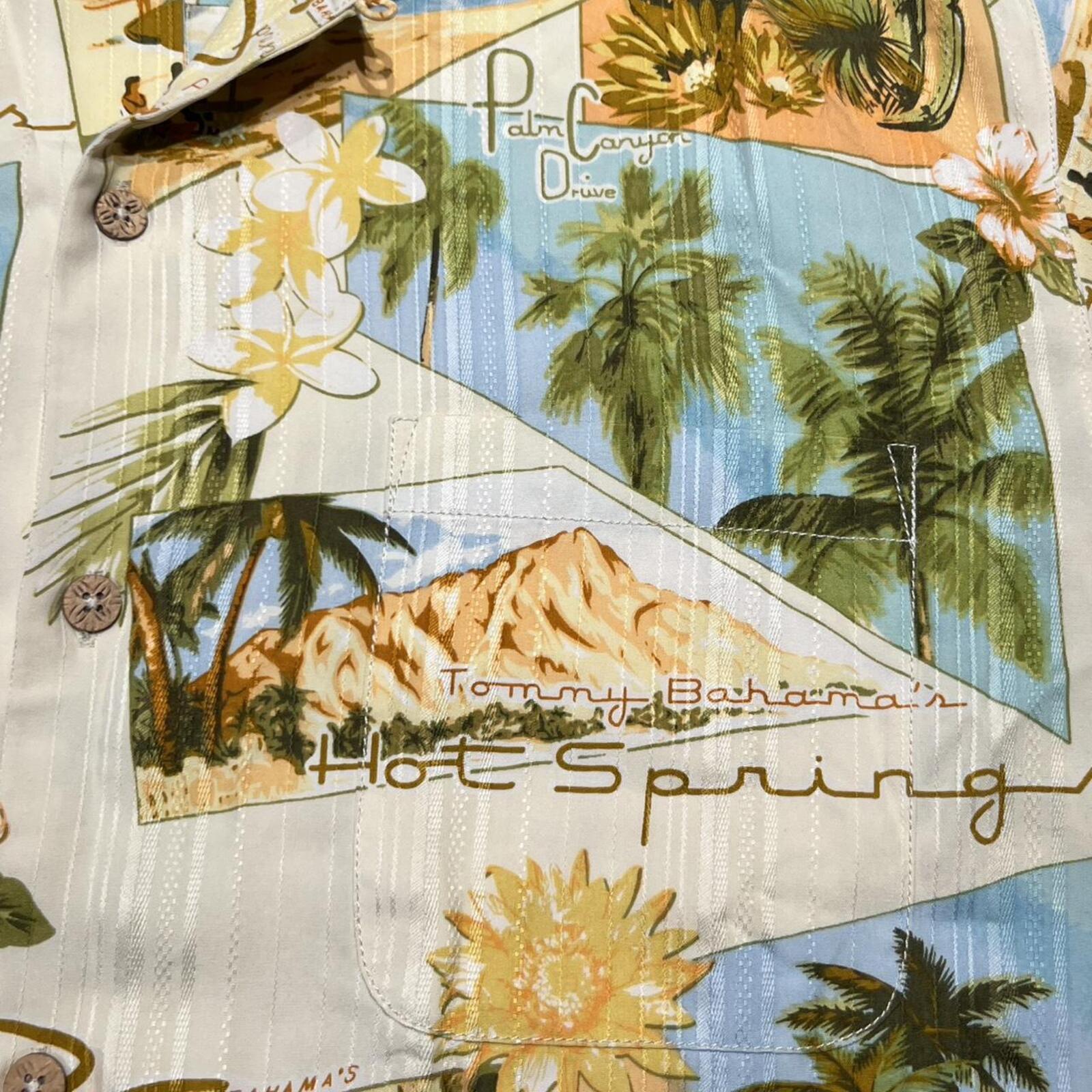 Tommy Bahama Men's 100% Silk Palm Springs Floral Hawaiian Camp Button Up Shirt Tan / Multicoloured Size Medium
