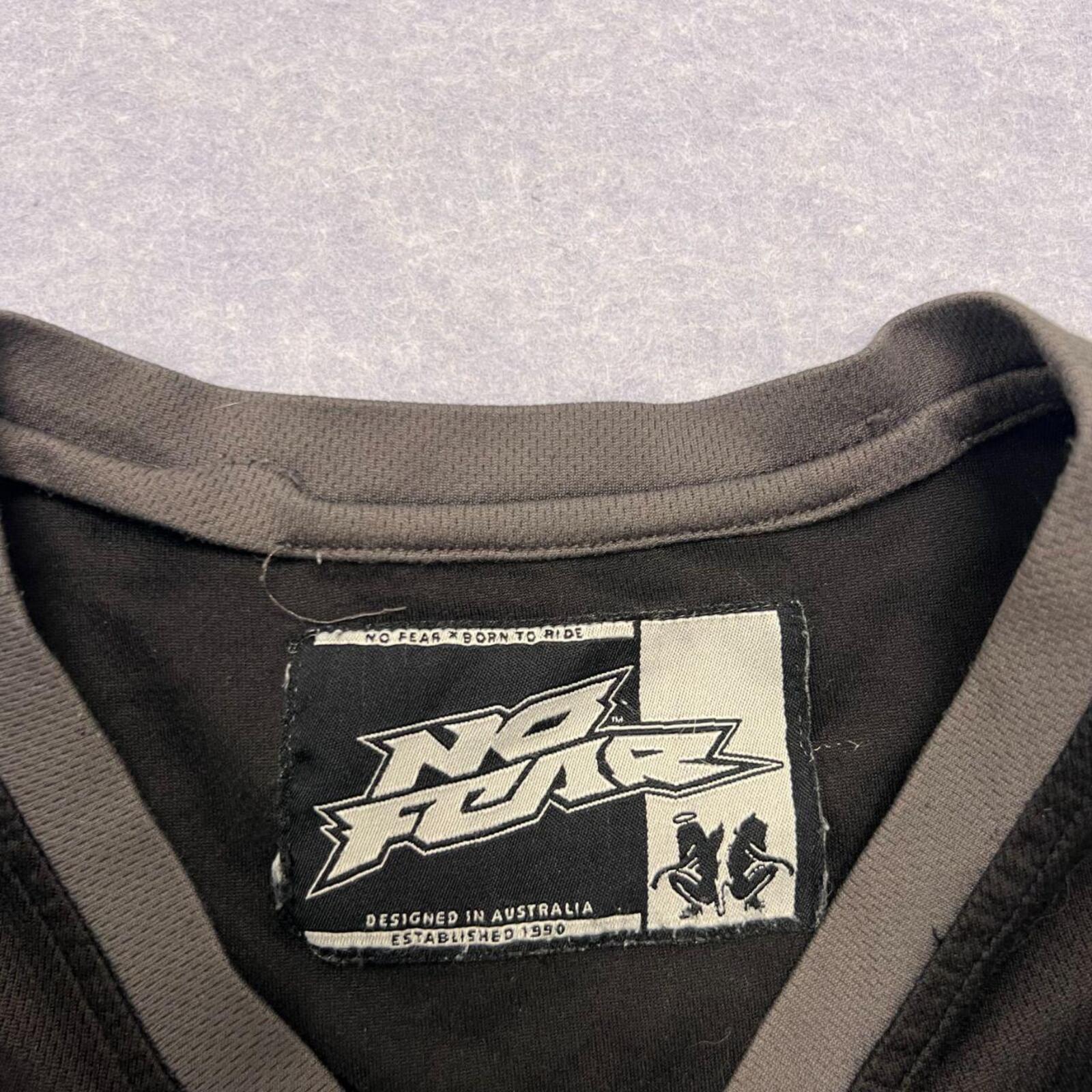 Vintage No Fear Men's Black & White Skull Wing Graphic Y2K Skater Singlet XL (Fits Like a Large)