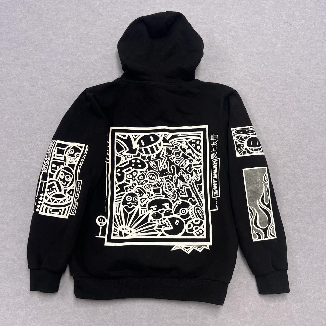 The Boys Warren James YouTube Merch Black & White Graphic Hoodie – Small