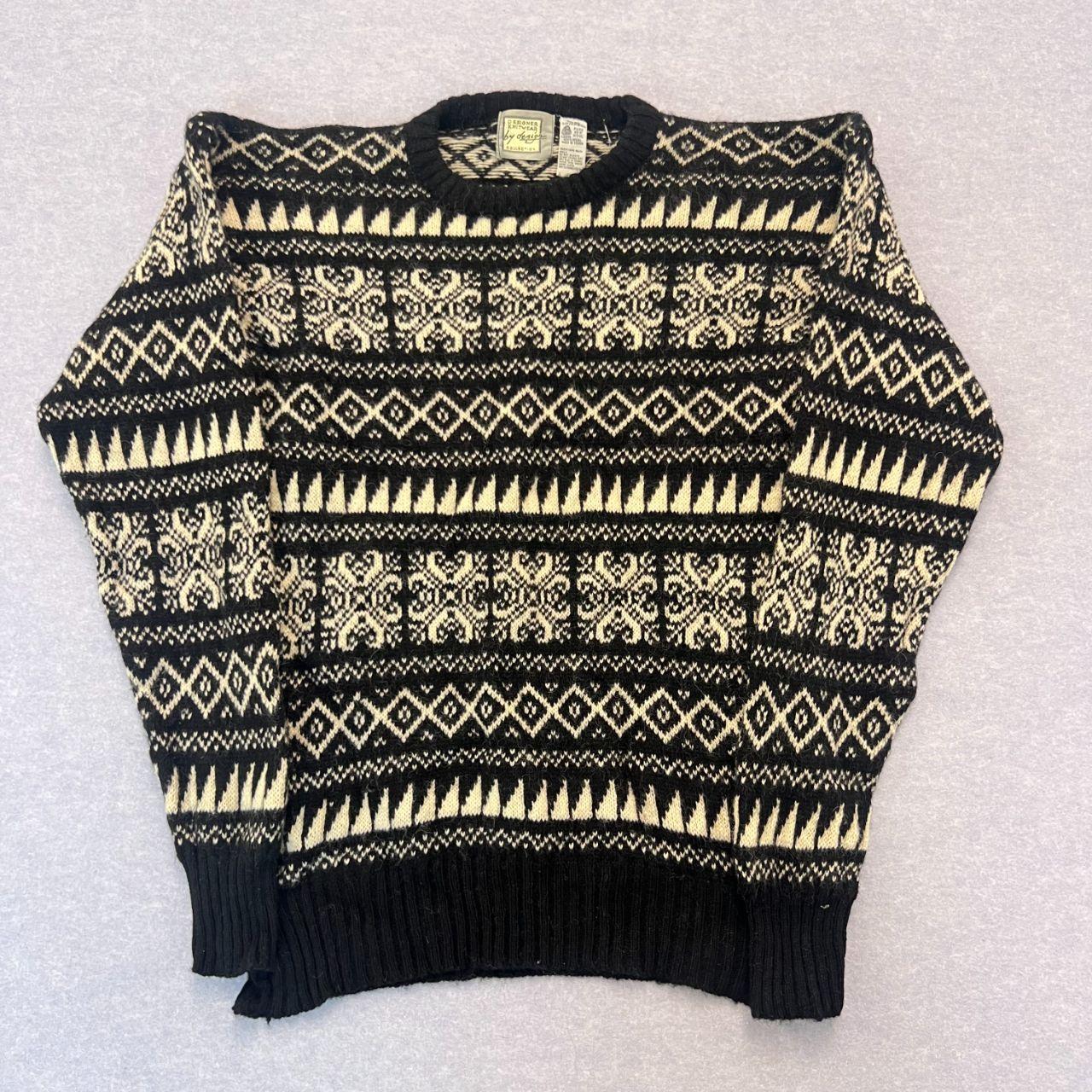 Vintage Designer Knitwear by Design Pure New Wool Sweater White & Black Medium