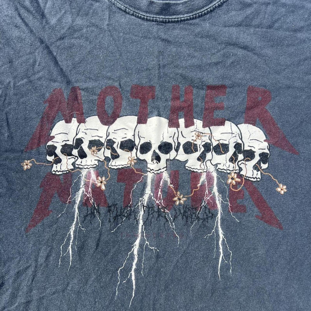 In Minds Eye “Mother Nature” Surf Men's Washed Grey Skull Graphic Tee XXL