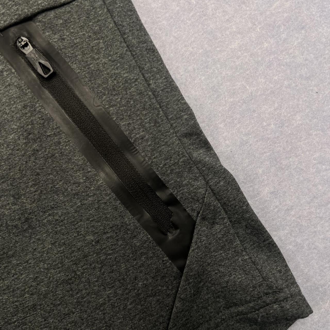 Spyder Active Lightweight Quarter Zip Pullover Grey Black Men’s Medium