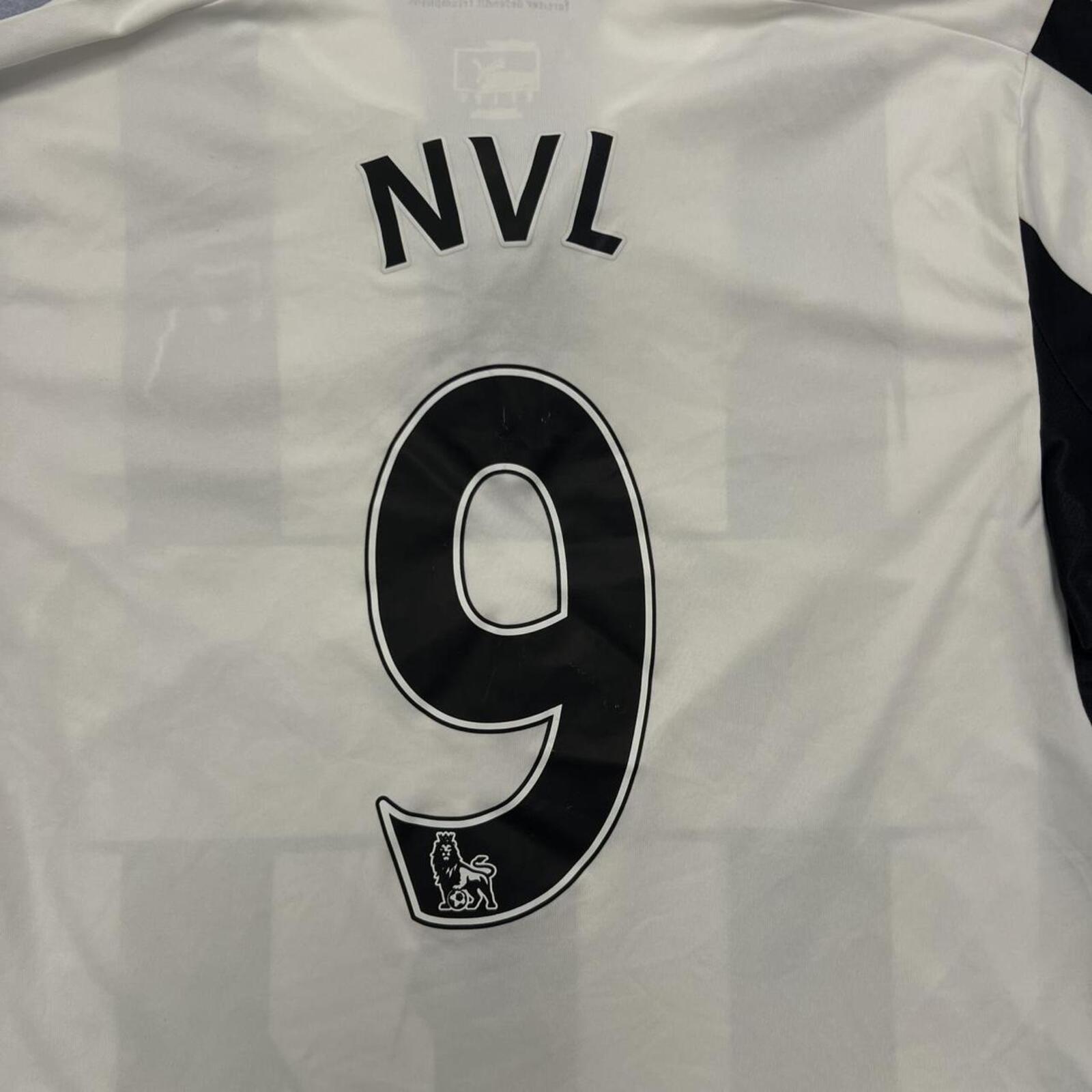 2012/13 Puma Newcastle United Men's Black White Stripe Home Jersey #9 NVL Large