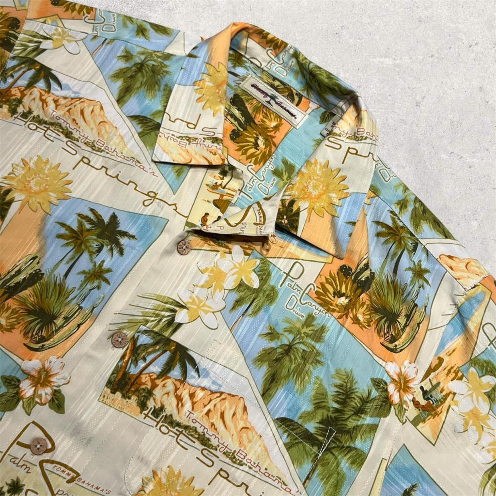 Tommy Bahama Men's 100% Silk Palm Springs Floral Hawaiian Camp Button Up Shirt Tan / Multicoloured Size Medium