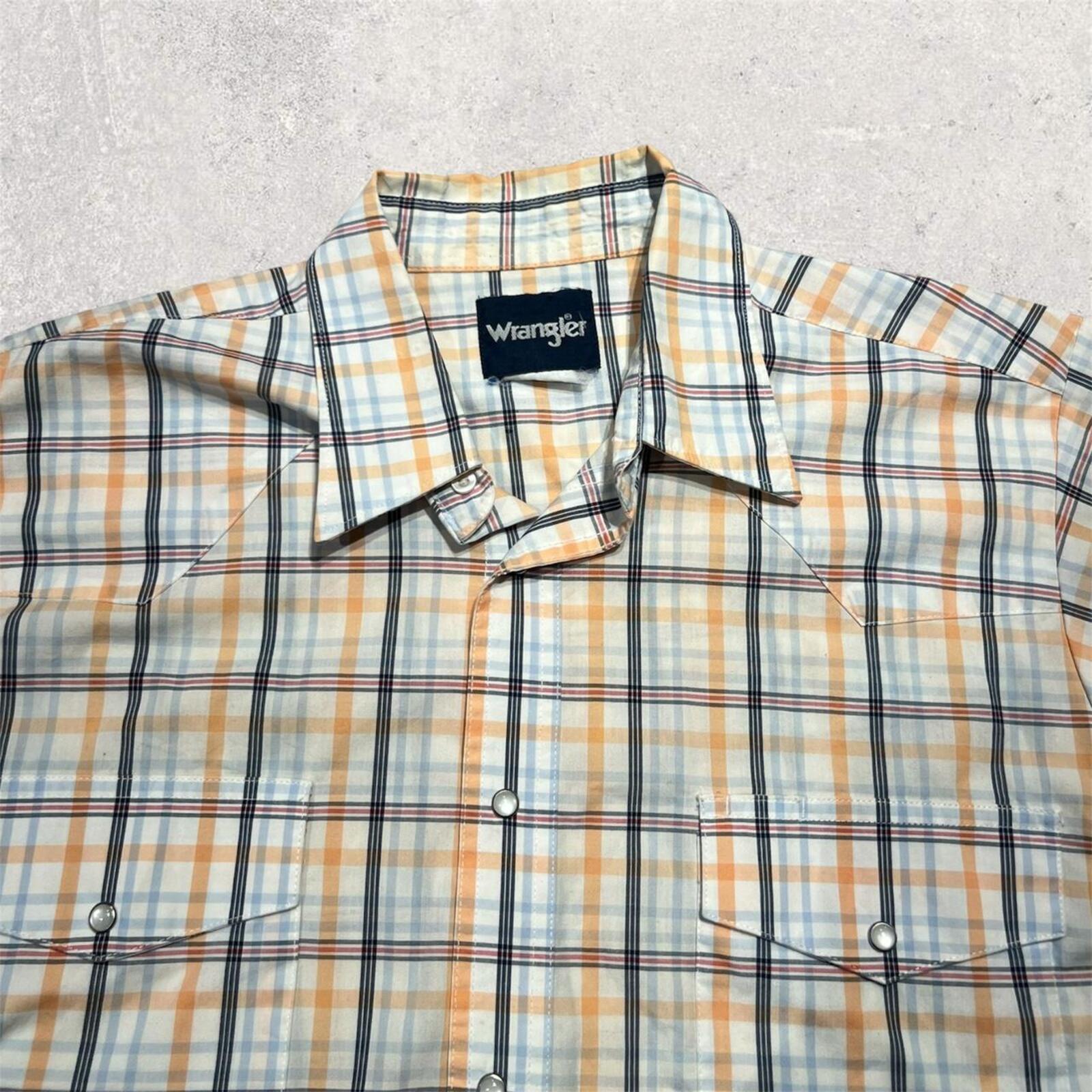 Vintage 90’s Wrangler Men's Orange & White Plaid Western Pearl Snap Dual Pocket Shirt Medium