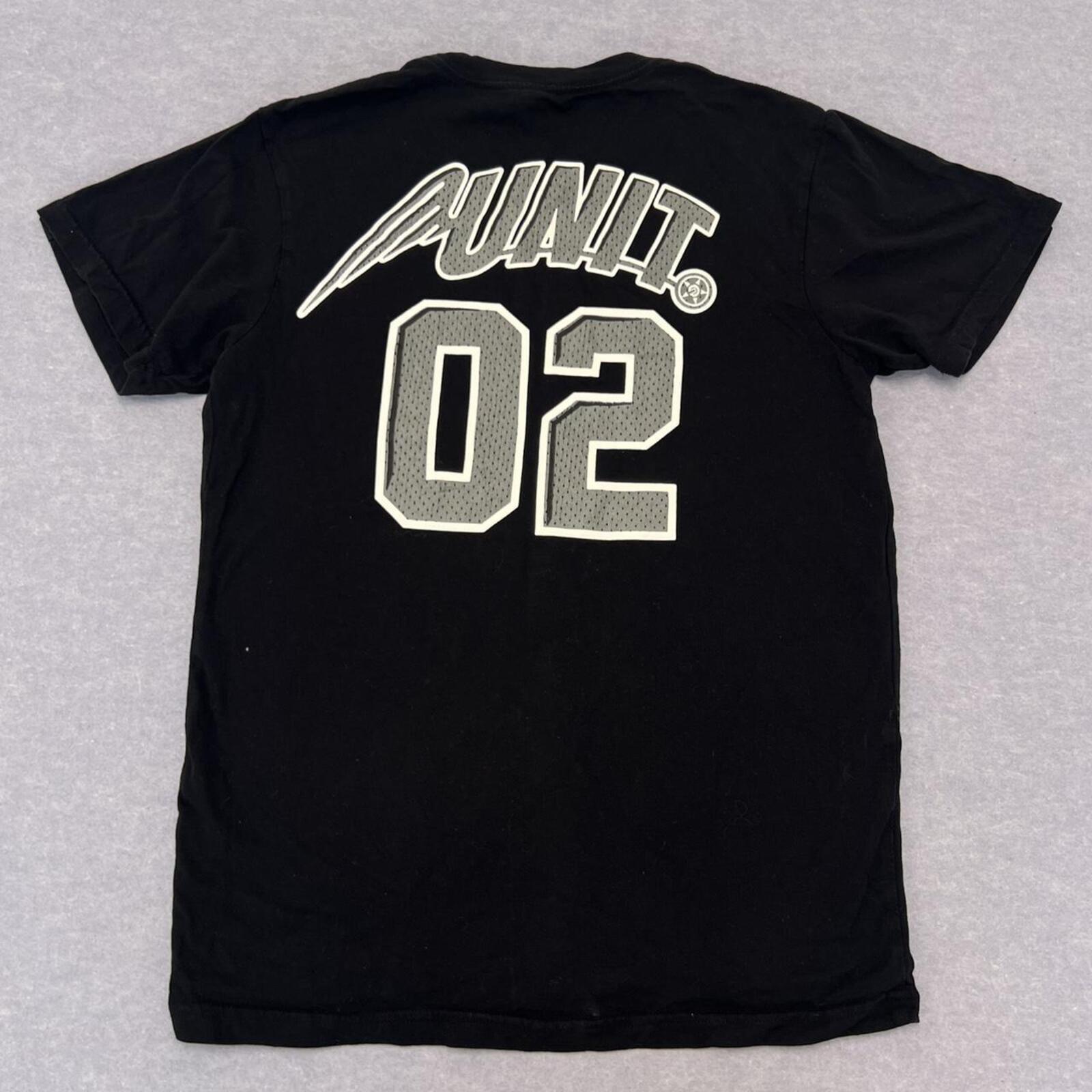 Vintage Unit Streetwear Men's Black Winged Star Graphic Jersey T-Shirt Medium