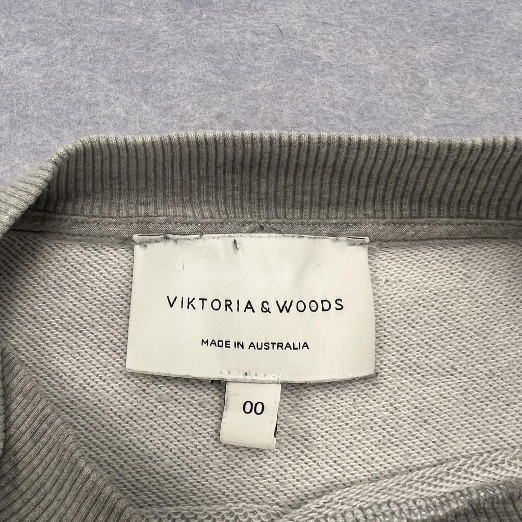 Viktoria & Woods Grey Embroidered Logo Crewneck Jumper Women’s Size 00
