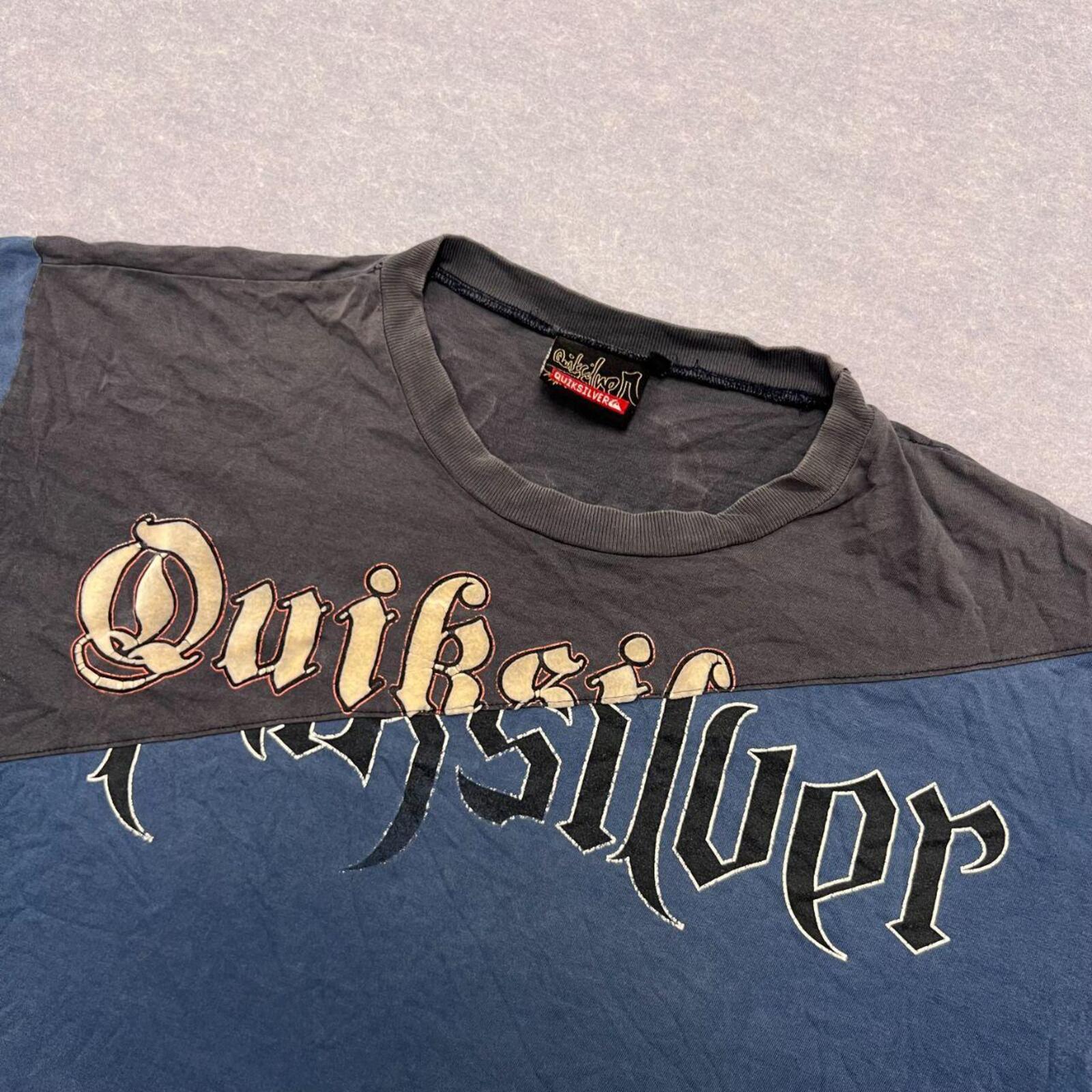 Vintage Quiksilver Surf Men's Blue & Grey Felt Spell-Out Graphic Tee Y2K XL
