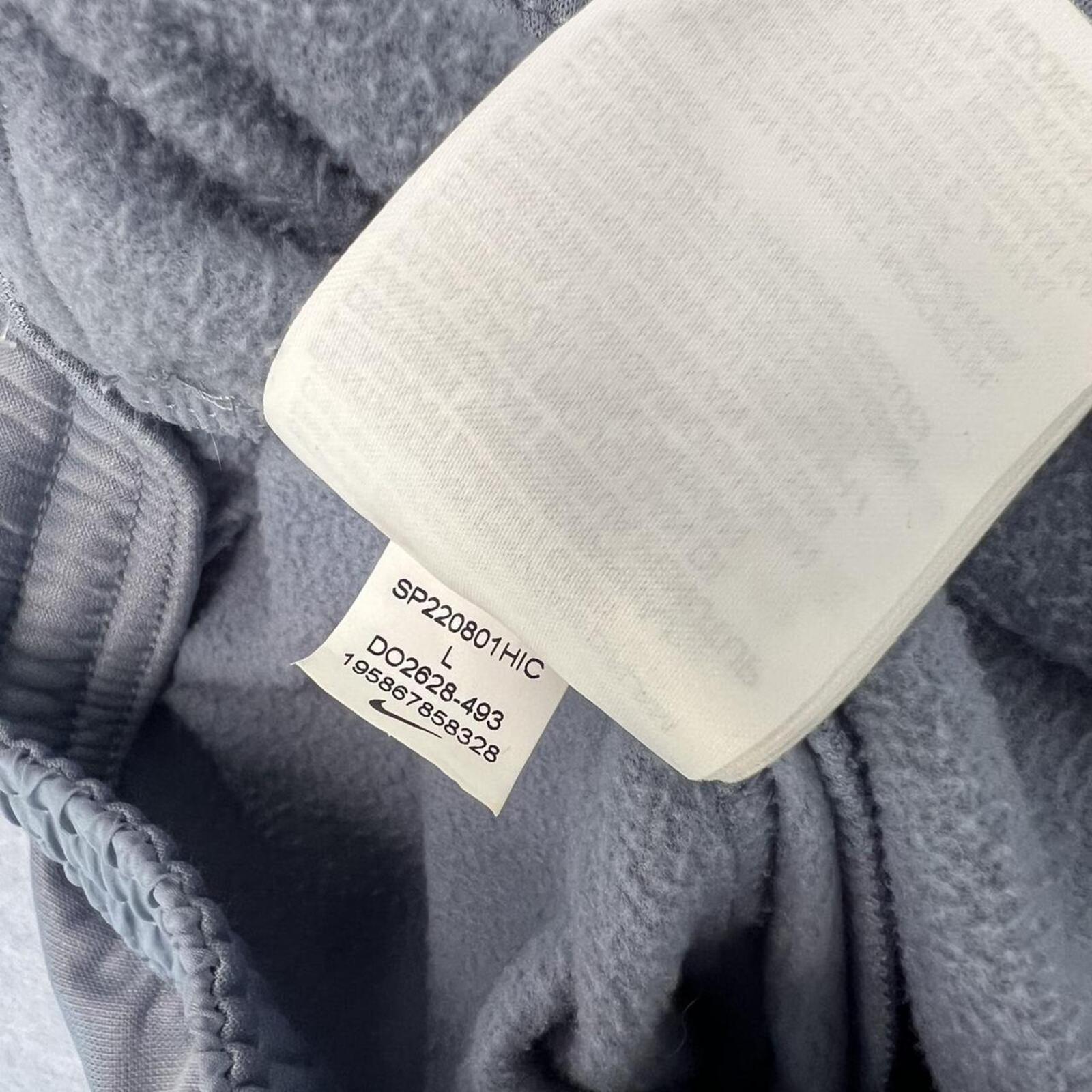 Nike Streetwear Men’s Grey Utility Fleece Cargo Sweatpants Skater Size Large
