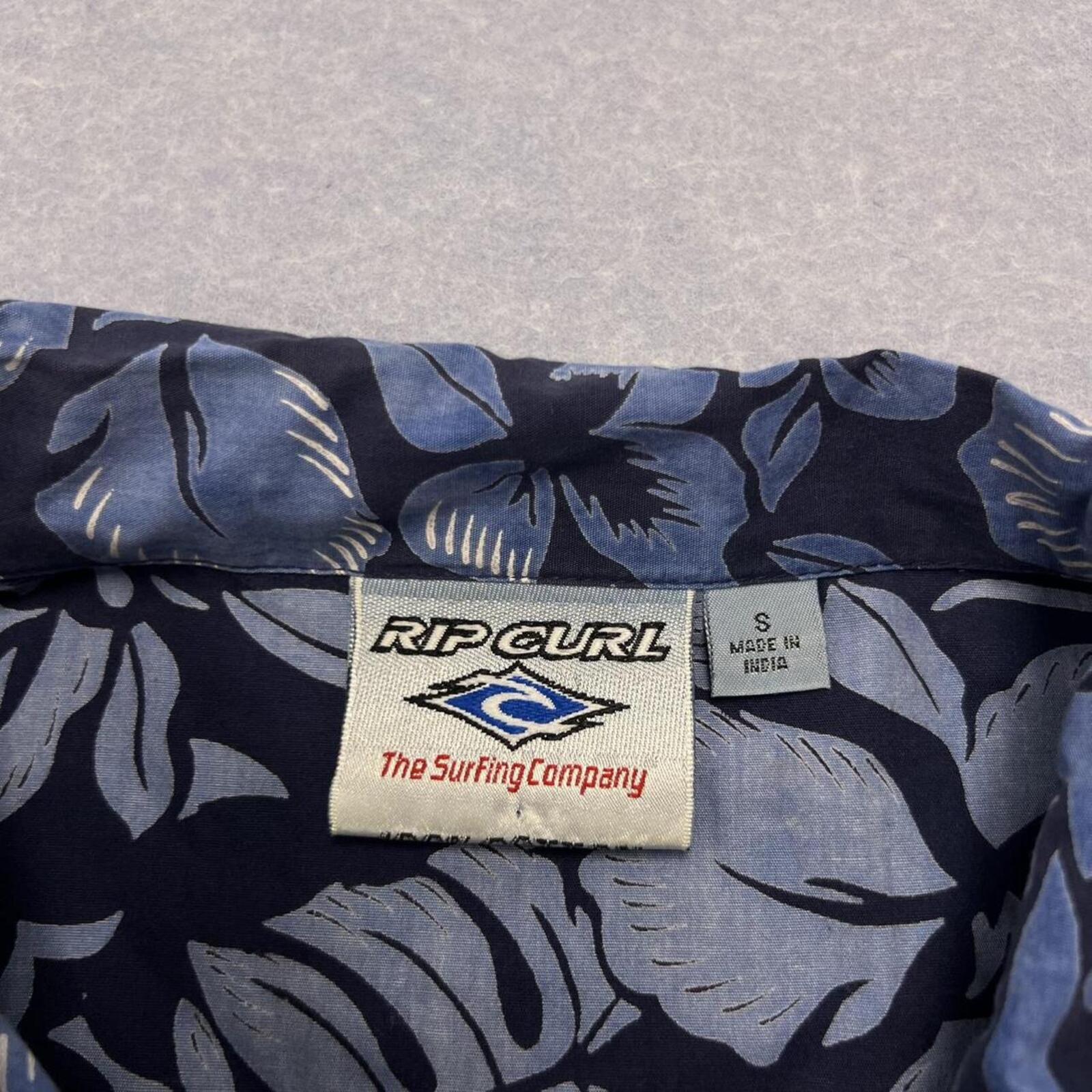 Vintage 90s Rip Curl Mens Navy Blue Tropical Floral Hawaiian Shirt Small Fits Large
