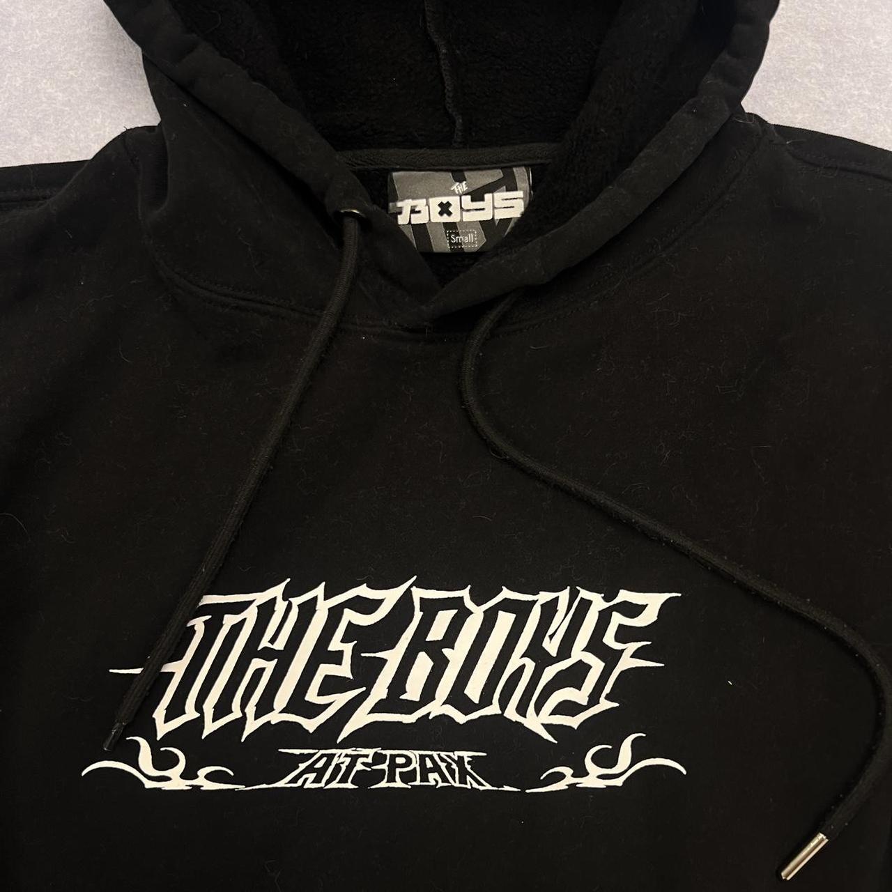 The Boys Warren James YouTube Merch Black & White Graphic Hoodie – Small