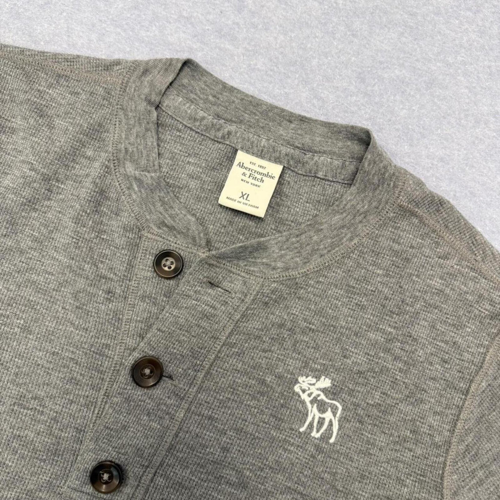Vintage Abercrombie & Fitch Grey Button Up Grandad Preppy Moose T-Shirt Men’s XL