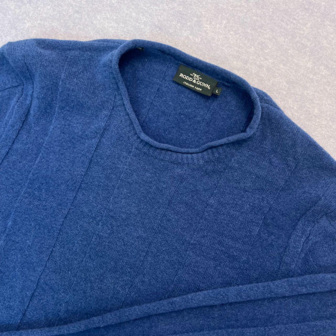 Rodd & Gunn Extra Fine Merino Wool Blue & Black V-Neck Knit Sweater Men's Large