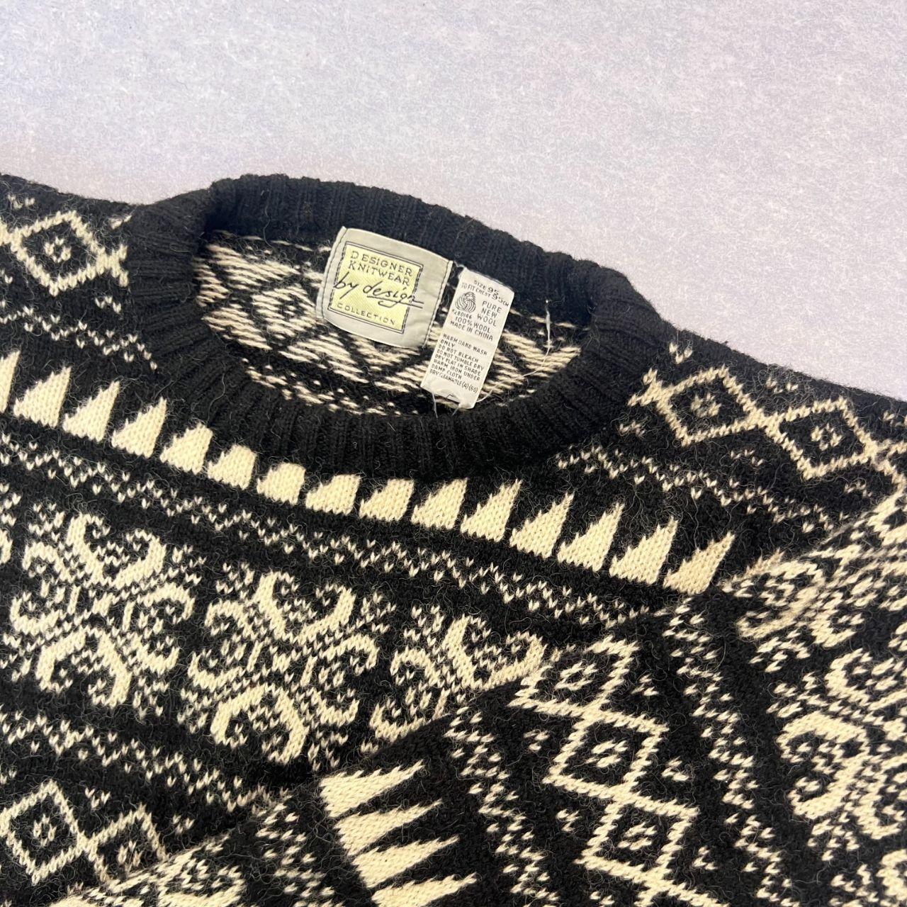 Vintage Designer Knitwear by Design Pure New Wool Sweater White & Black Medium