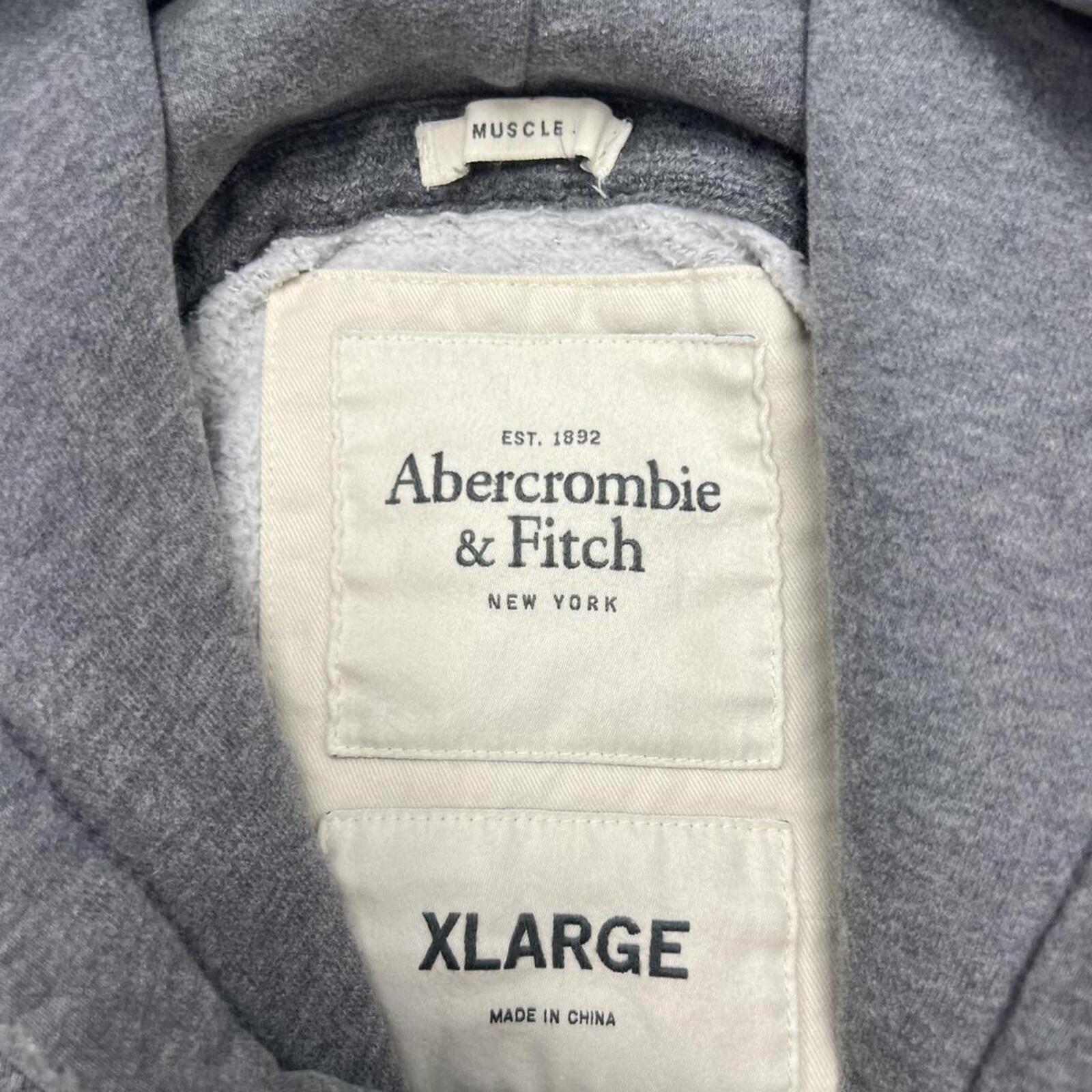 Vintage Abercrombie & Fitch New York Men’s Grey Spell Out Crest Distressed Preppy Hoodie XL